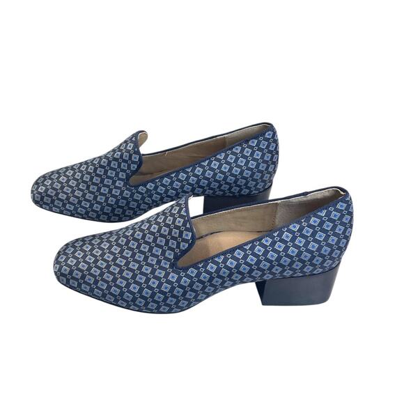 Bettye Muller Concept Loafers Blue Geometric Print Block Heel Slip-On Shoes Sz 9 - Picture 4 of 6